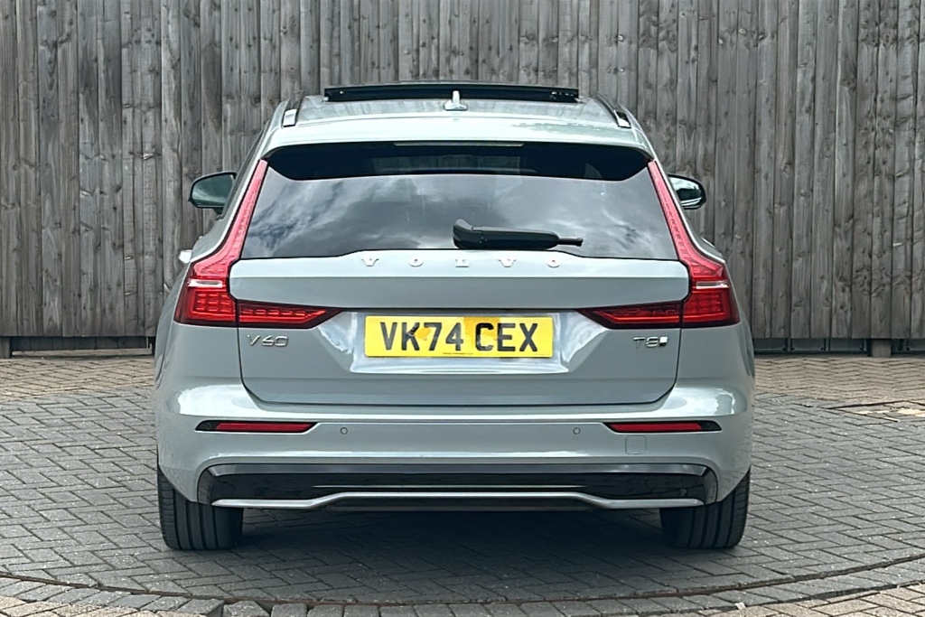 Volvo V60 Cross Country 2.0 T6 350 Recharge Phev Plus Dark Awd Grey #10