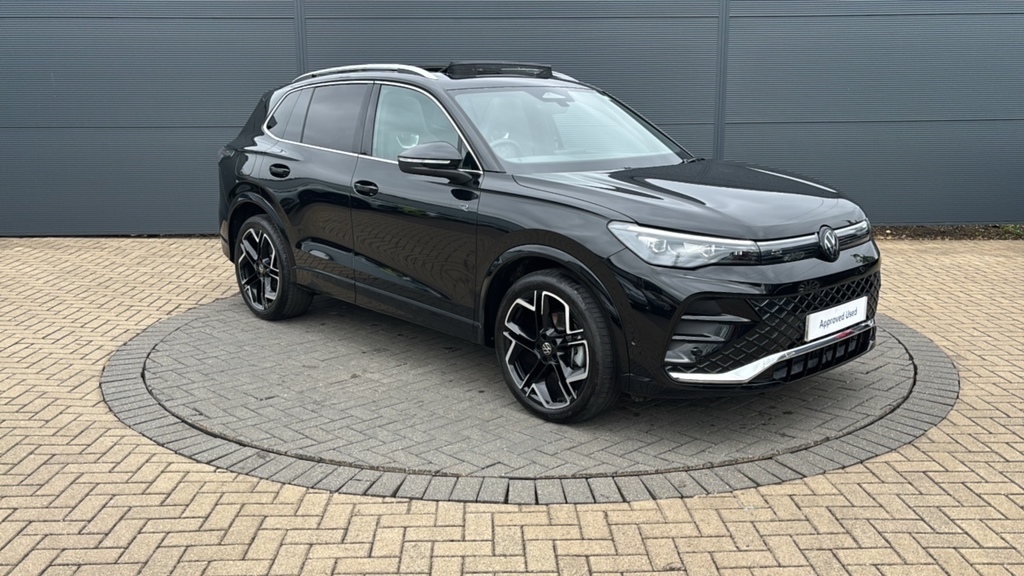 Volkswagen Tiguan 1.5 Etsi 150 R-line Dsg 150 Ps Black