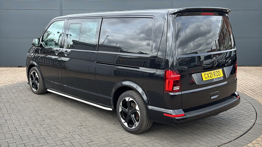 Volkswagen Transporter 2.0 Bitdi 199 Highline Kombi Van Dsg 199 Ps CX21RZO Black #3