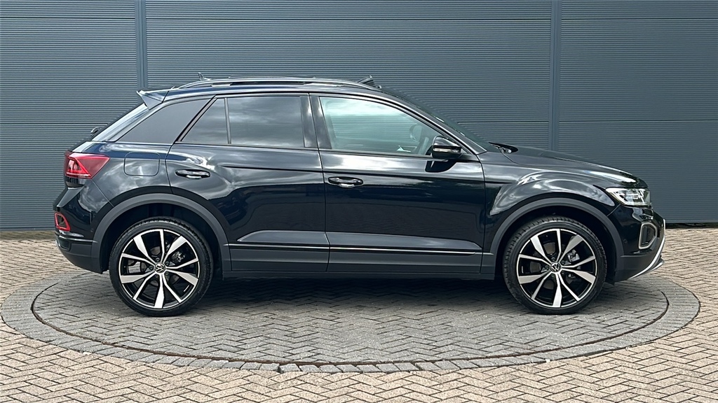 Volkswagen T-Roc 1.5 Tsi Style Design Dsg 150 Ps YS25ASO Black #4