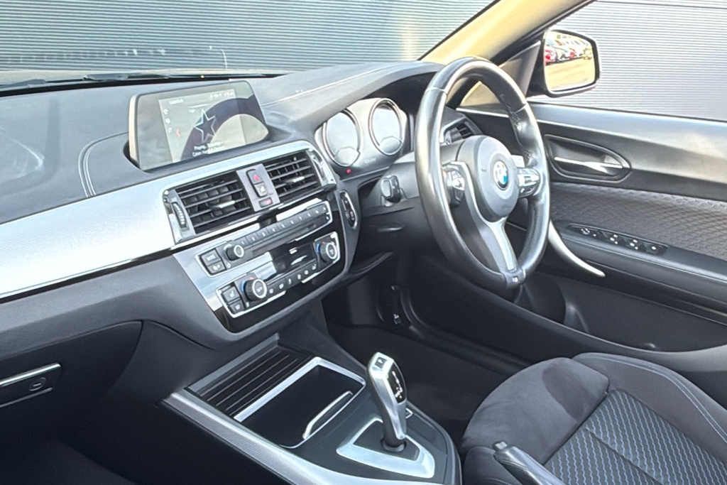 BMW 2 Series 218I 2.0 M Sport Nav Step 136 Ps DM21HMU Grey #2