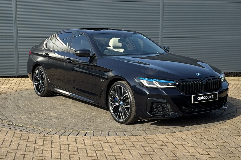 BMW 5 Series 545E Xdrive M Sport Tech Pack 394 Ps Black
