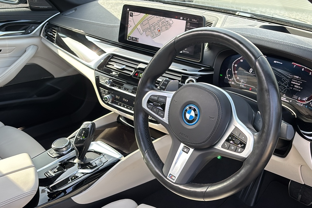 BMW 5 Series 545E Xdrive M Sport Tech Pack 394 Ps Black #6