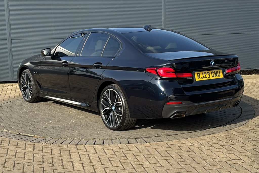 BMW 5 Series 545E Xdrive M Sport Tech Pack 394 Ps Black #3
