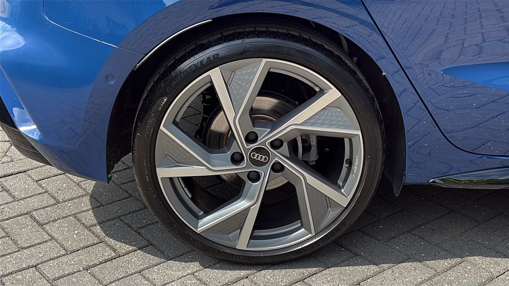 Audi A3 35 Tfsi Black Edition S Tronic Tech Pack 15 FP25EPD Blue #5