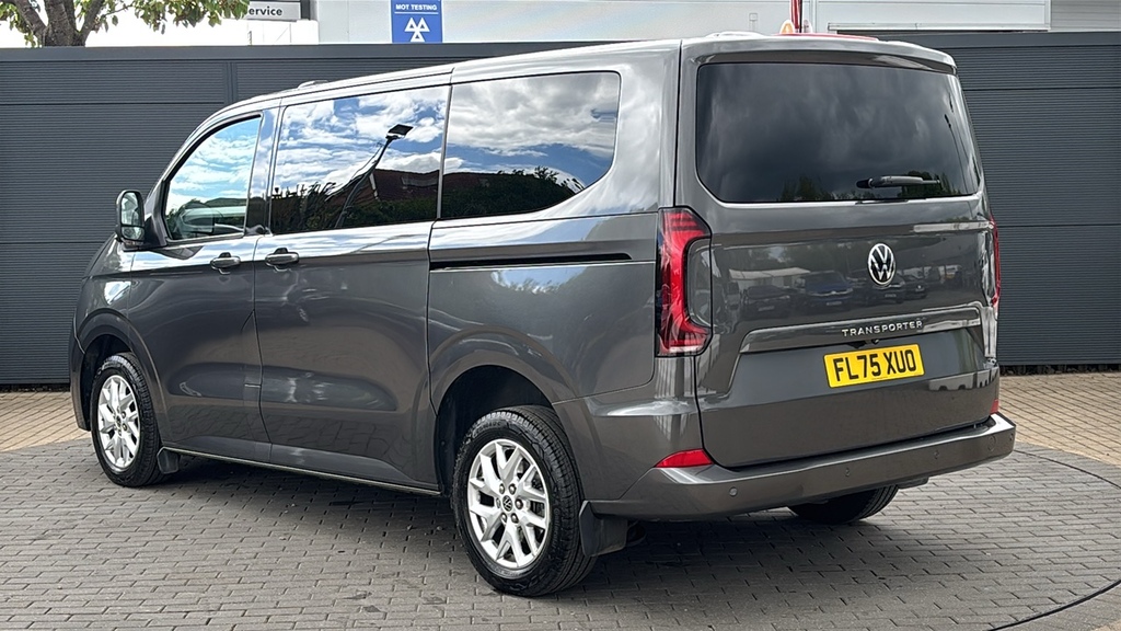 Volkswagen Transporter 2.0 Tdi 170Ps Minibus Style 170 Ps FL75XUO Grey #3