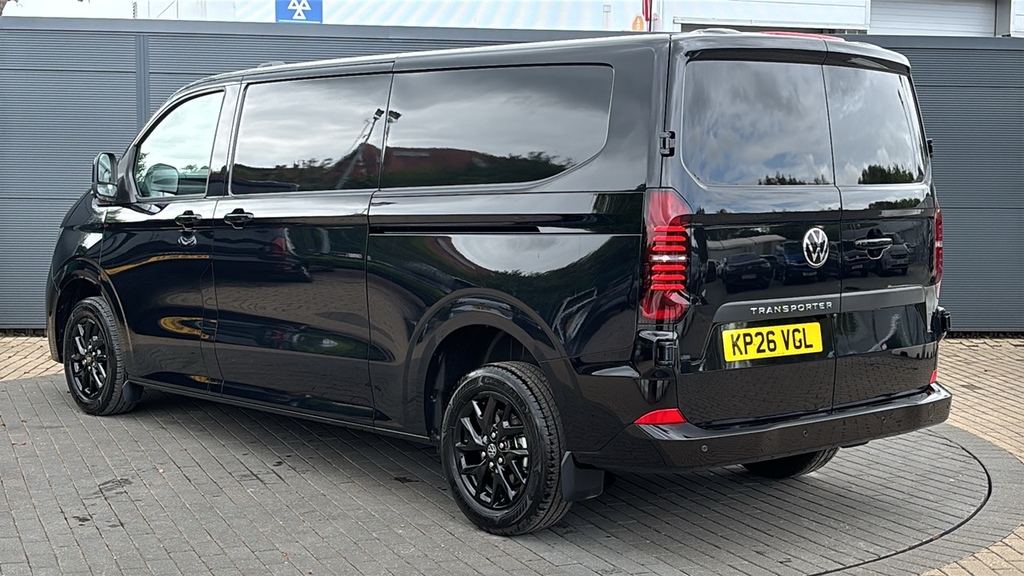 Volkswagen Transporter 2.0 Tdi 170 Commerce Pro Van 170 Ps KP26VGL Black #3