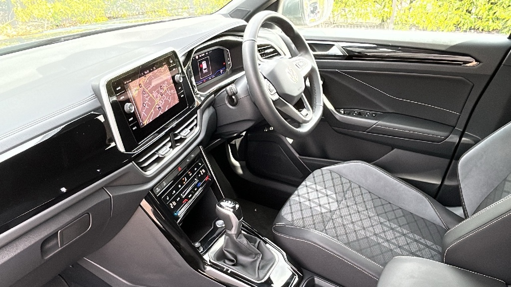 Volkswagen T-Roc 1.5 Tsi R-line Dsg 150 Ps DL24JVC Grey #2