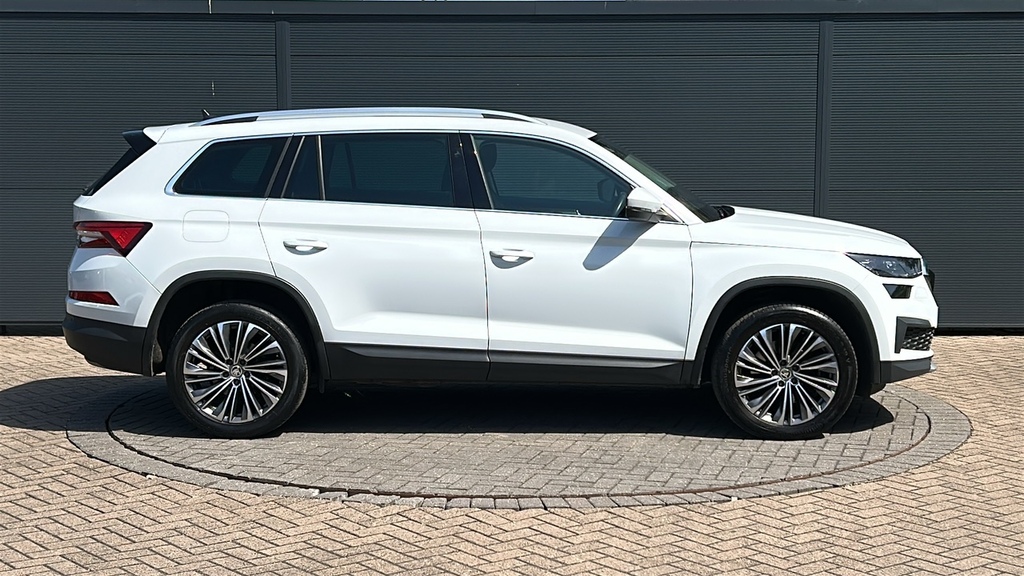 Skoda Kodiaq 2.0 Tsi 190 Se L Executive 4X4 Dsg 7 Seat 1 CE22HRF White #4