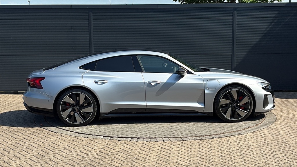 Audi E-tron 475Kw Quattro 93Kwh Carbon Vorsprung 646 GX71XOA Silver #4