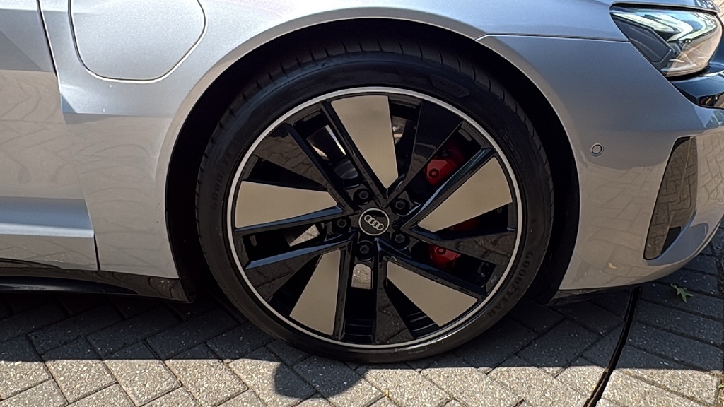 Audi E-tron 475Kw Quattro 93Kwh Carbon Vorsprung 646 GX71XOA Silver #5