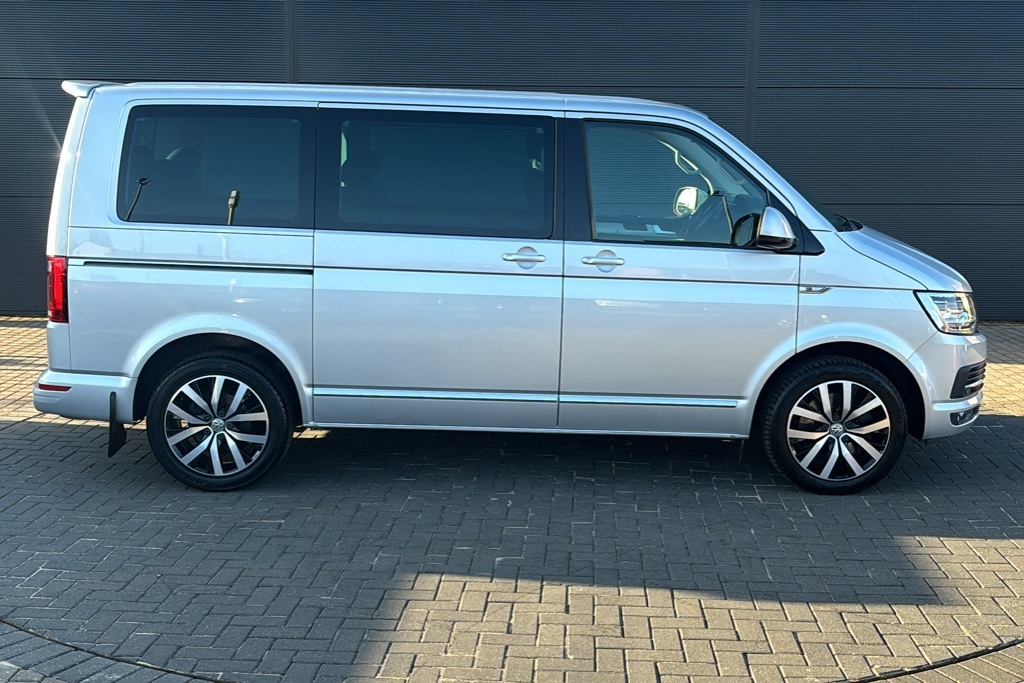 Volkswagen Caravelle 2.0 Tdi Bluemotion Tech 199 Executive Dsg 199 Silver #4