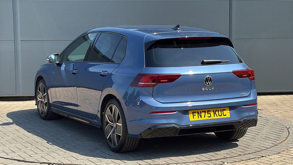 Volkswagen Golf 1.5 Etsi 150 R-line Dsg 150 Ps FN75KUC Blue #3