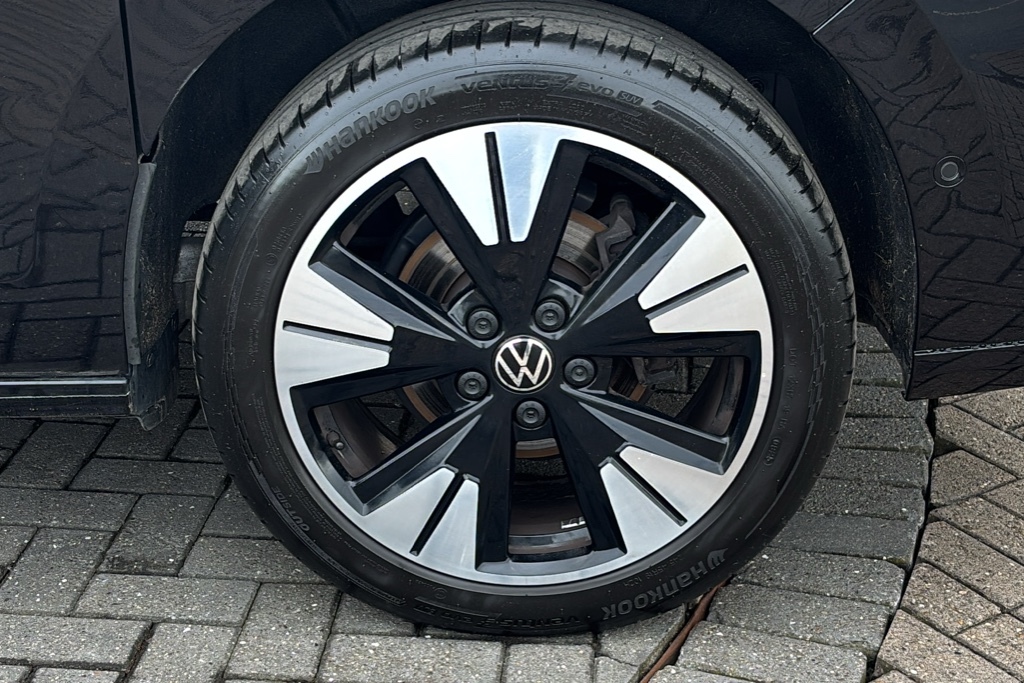 Volkswagen Multivan 2.0 Tdi Style Dsg 150 Ps KP25GZV Black #5