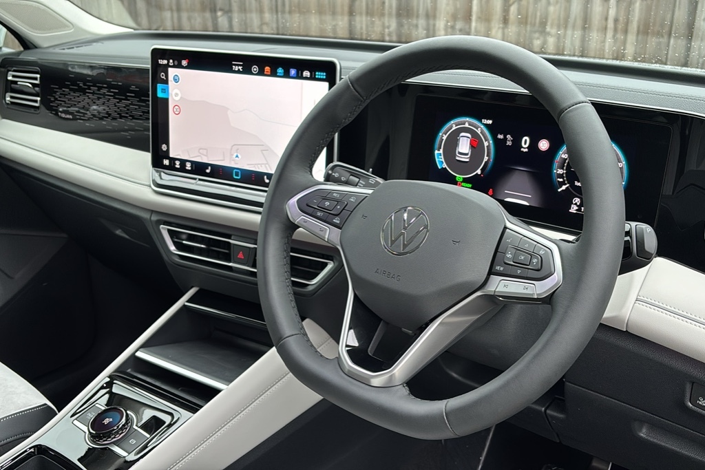 Volkswagen Tiguan 1.5 Etsi 150 Elegance Dsg 150 Ps KP75OPW White #6