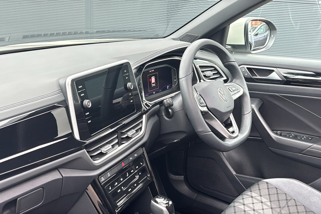 Volkswagen T-Roc 2.0 Tdi 150 Evo R-line Dsg 150 Ps DC25WXG Grey #2