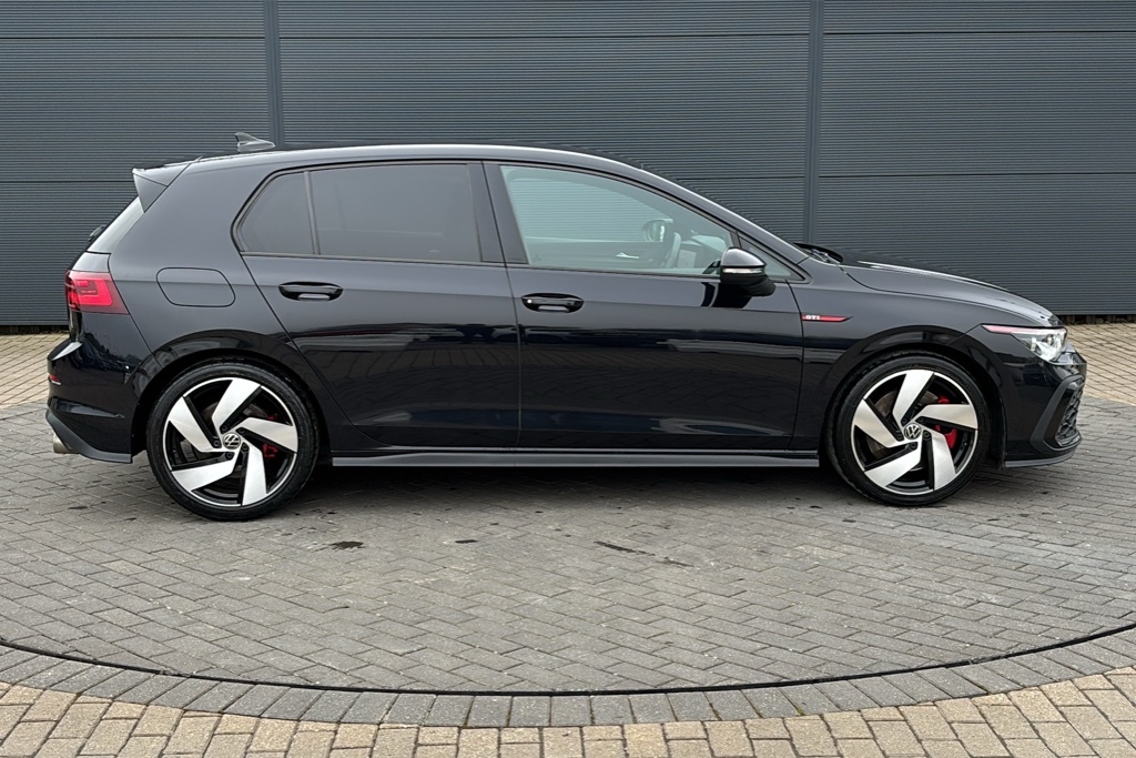 Volkswagen Golf 2.0 Tsi Gti 245 Ps Black #4
