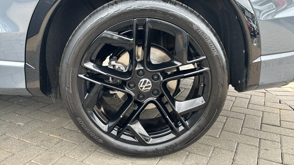 Volkswagen Tiguan 2.0 Tdi R-line Dsg 150 Ps FP75LTJ Grey #5