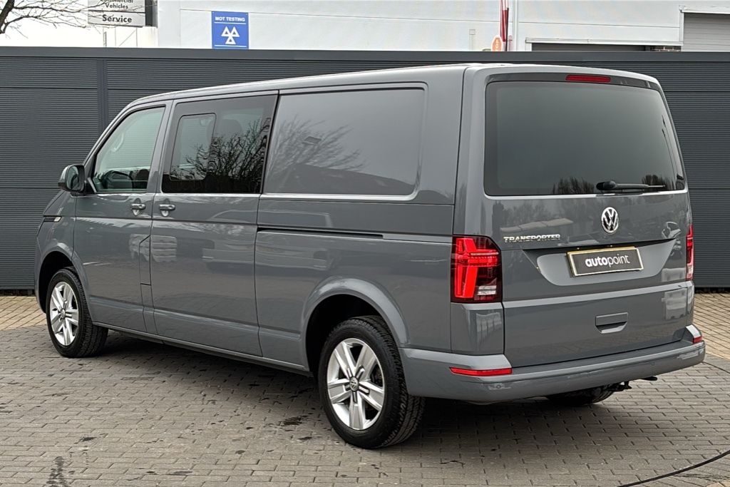 Volkswagen Transporter 2.0 Bitdi 204 Highline Kombi Van Dsg 204 Ps HG71NBJ Grey #3