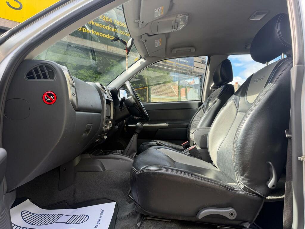 Isuzu Rodeo Td Yukon Double Cab Silver #42