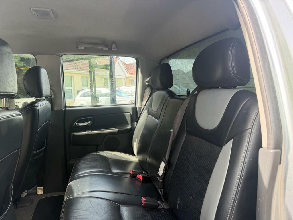 Isuzu Rodeo Td Yukon Double Cab Silver #35