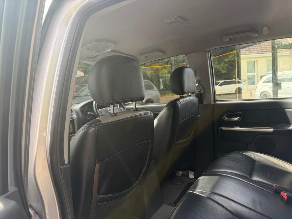 Isuzu Rodeo Td Yukon Double Cab Silver #34