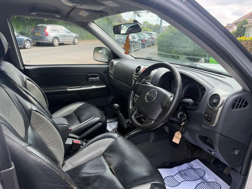 Isuzu Rodeo Td Yukon Double Cab Silver #9