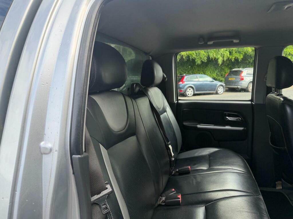 Isuzu Rodeo Td Yukon Double Cab Silver #27