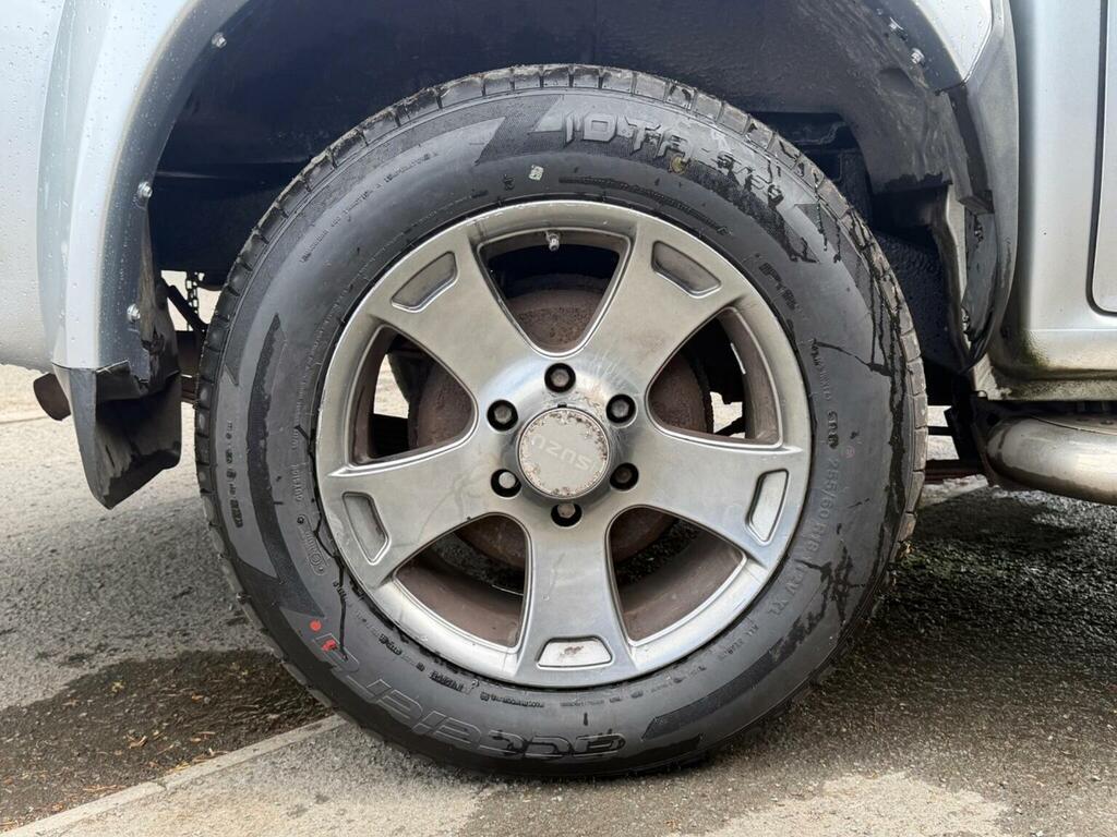 Isuzu Rodeo Td Yukon Double Cab Silver #45