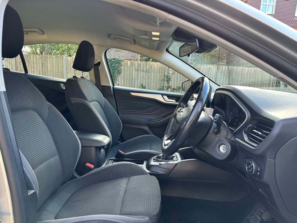 Ford Focus Focus Hatchback FM68ATO Silver #5