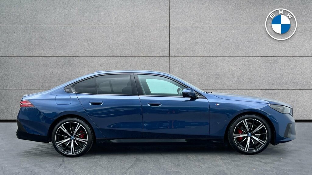 BMW 5 Series 530E M Sport Pro Saloon YB74BWV Blue #6
