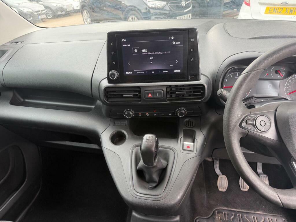 Vauxhall Combo 1.5L Dynamic White #17