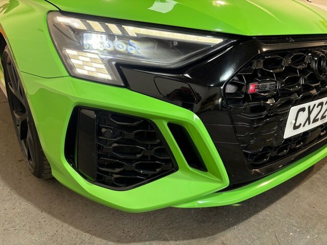 Audi RS3 2.5 Tfsi Carbon Black Sportback S Troni CX22NDE Green #5