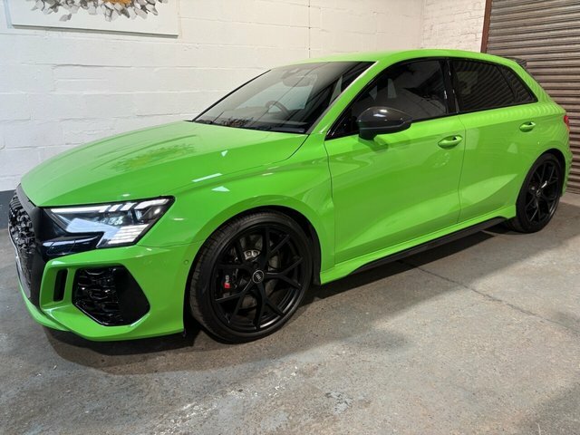 Audi RS3 2.5 Tfsi Carbon Black Sportback S Troni Green
