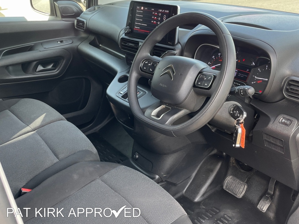 Citroen Berlingo 1.5 Bluehdi 1000Kg Driver Edition 130Ps Eat8 Ss DMZ1267 Grey #4