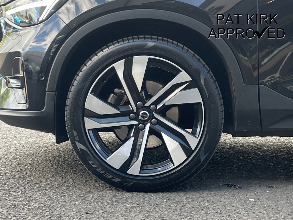 Volvo XC40 2.0 B4p Ultimate Dark BVZ1614 Black #5