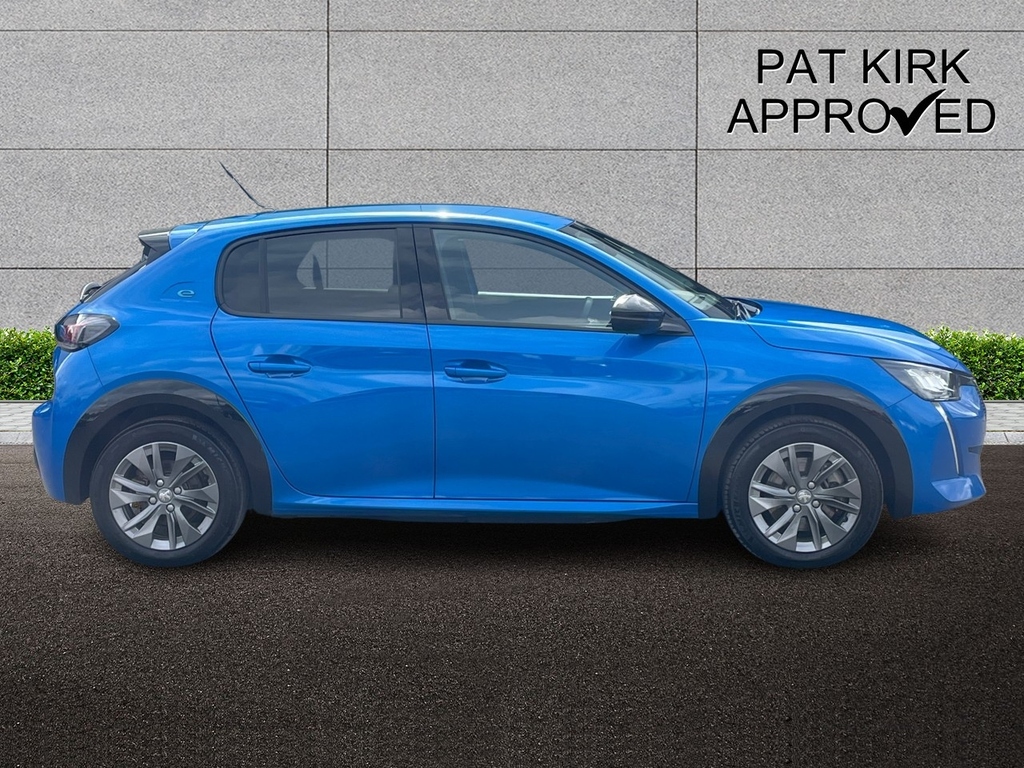 Peugeot e-208 100Kw Allure Premium 50Kwh Blue #3