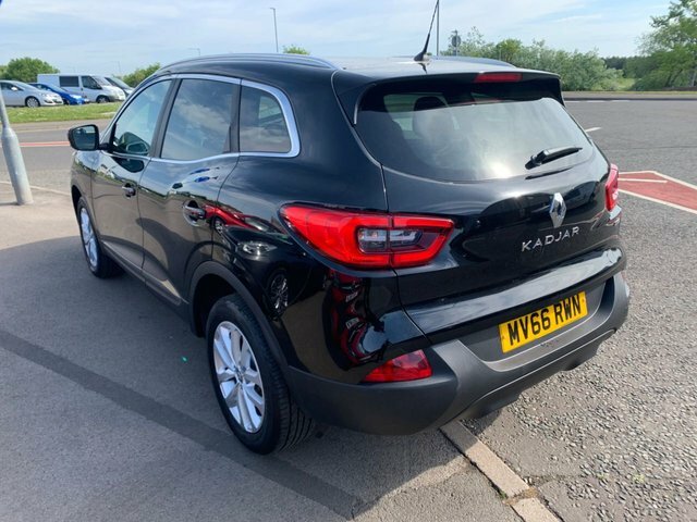Renault Kadjar 2016 1.5 Dci Dynamique Nav Suv E MV66RWN Black #4