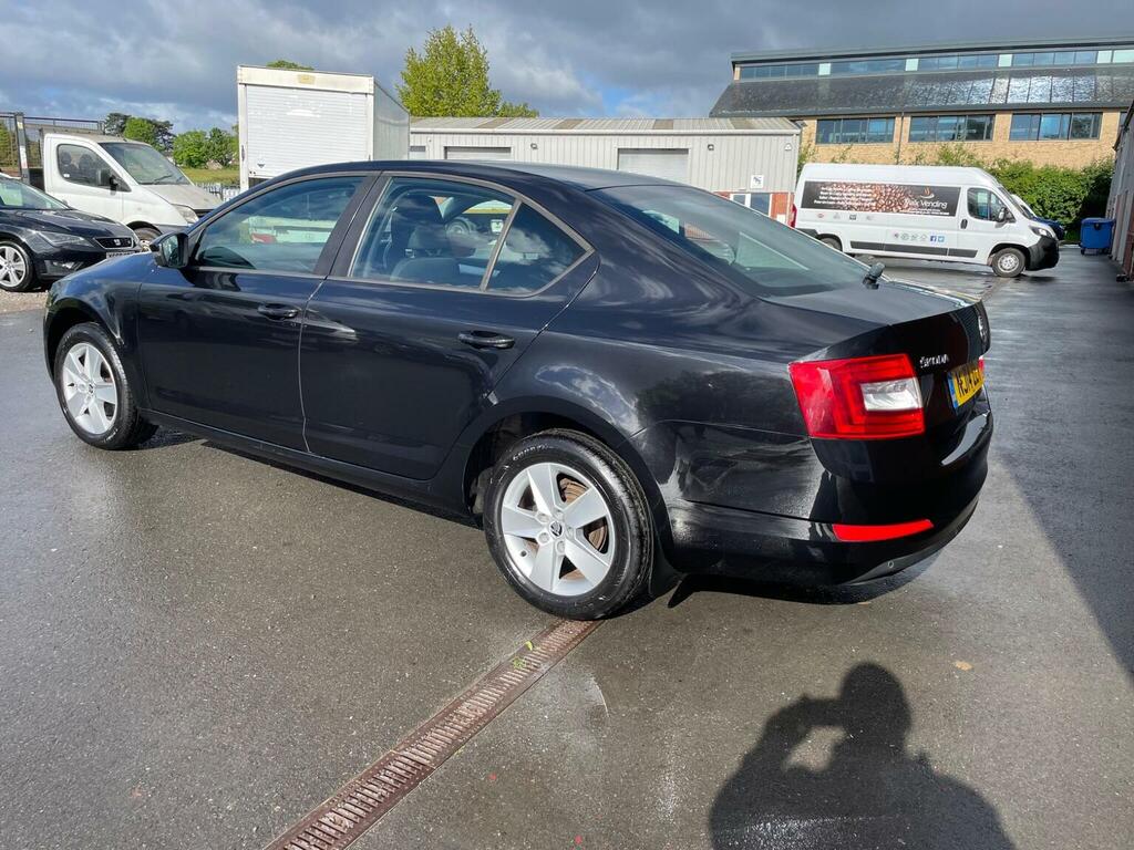 Skoda Octavia 2.0 Tdi Se Euro 5 Ss Black #6