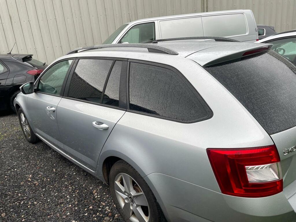Skoda Octavia 2.0 Tdi Se 4Wd Euro 5 Ss Silver #5