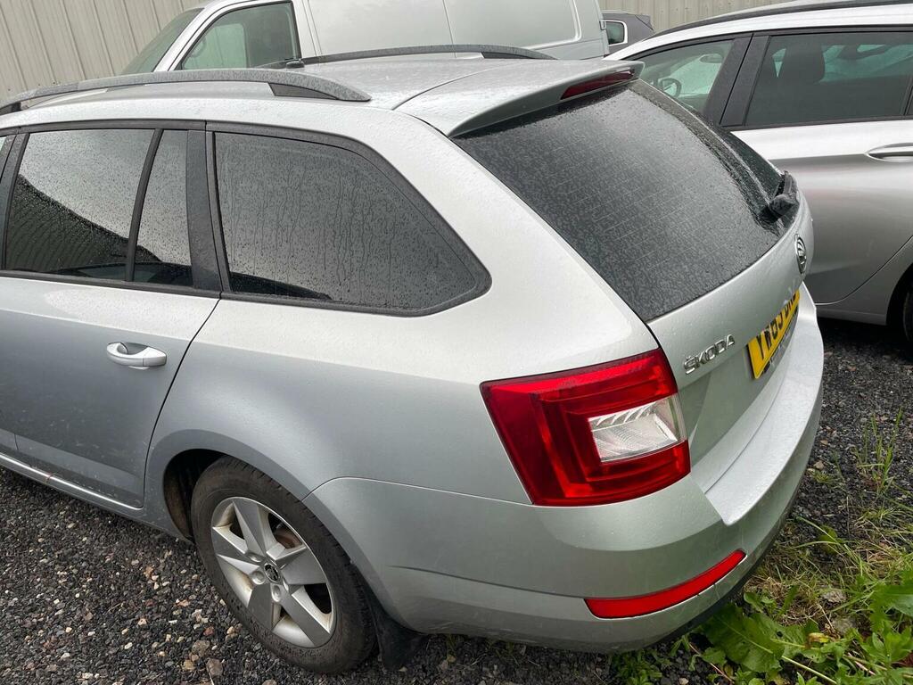 Skoda Octavia 2.0 Tdi Se 4Wd Euro 5 Ss Silver #6
