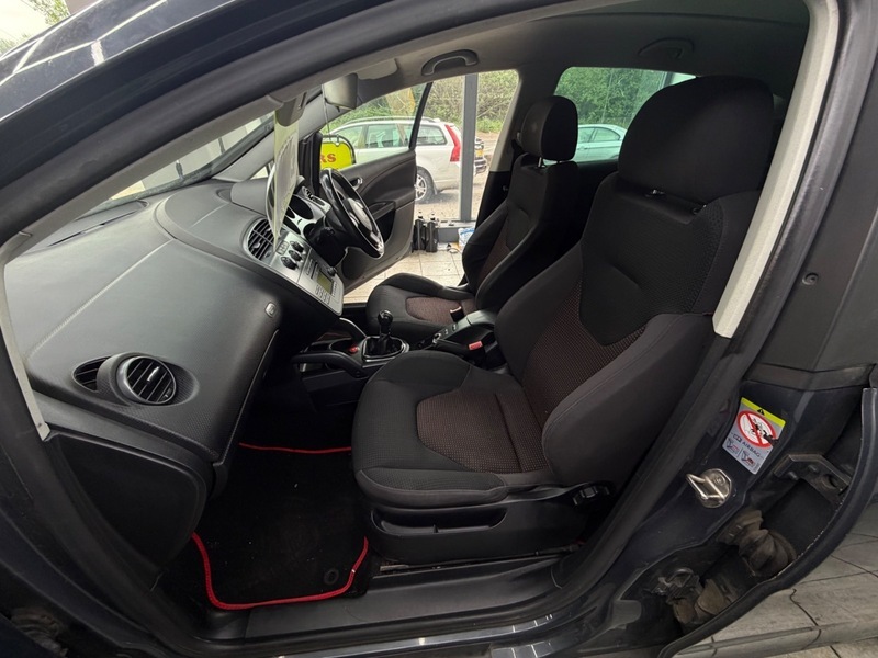 Seat Altea Reference Sport Red #9