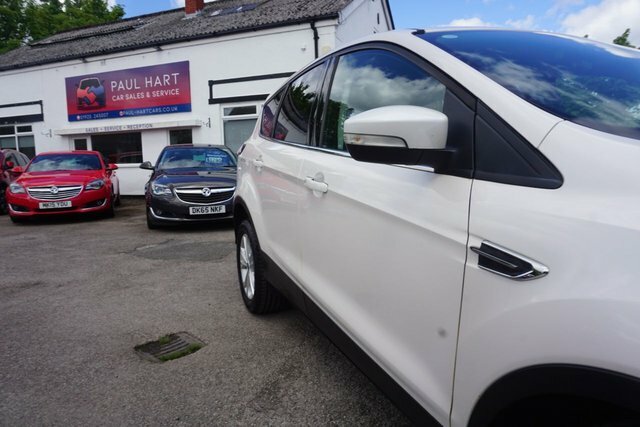 Ford Kuga 2.0 Tdci Titanium Suv Euro 6 S EX18PXZ White #6