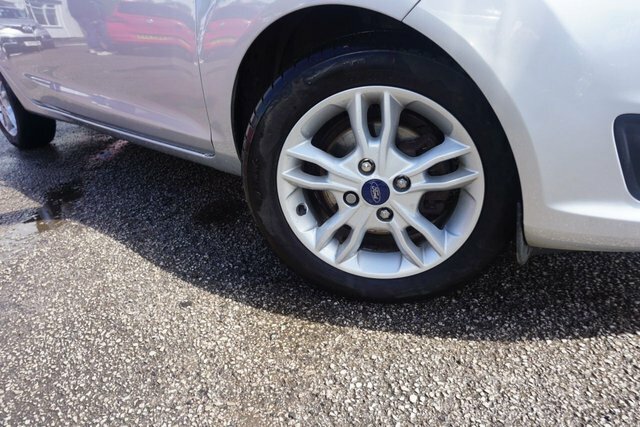 Ford Fiesta 1.25 Zetec Hatchback Euro 6 82 NJ67ASZ Silver #4