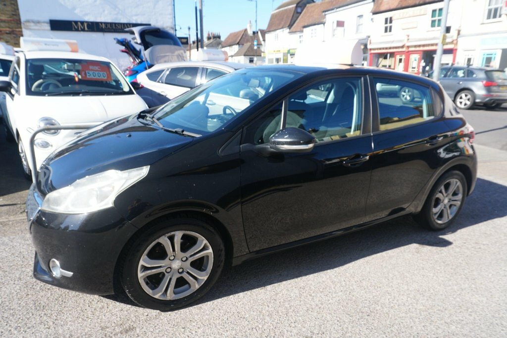 Peugeot 208 1.4 Hdi Active Euro 5 AP12BSV Black #6