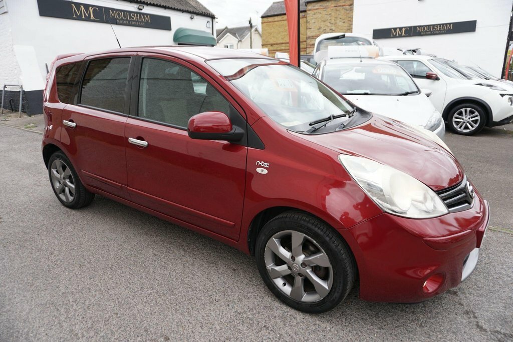 Nissan Note 1.6 16V N-tec Euro 5 Red