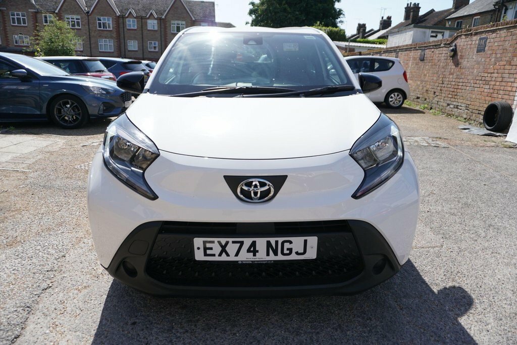 Toyota Aygo X 1.0 Vvt-i Pure X-shift Euro 6 Ss EX74NGJ White #2