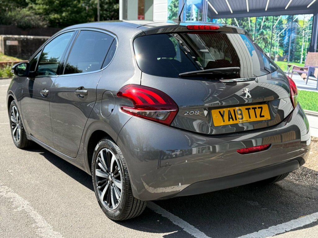 Peugeot 208 1.2 Puretech Tech Edition Euro 6 Ss YA19TTZ Grey #4