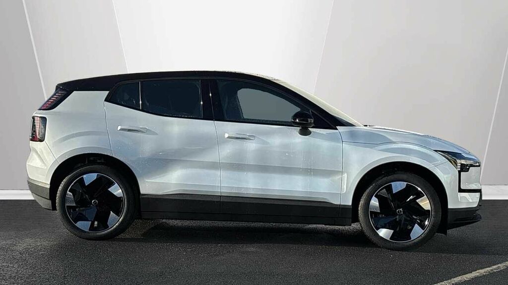 Volvo EX30 315Kw Twin Motor Performance Plus 69Kwh BT75XOJ White #3