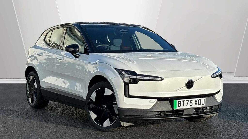 Volvo EX30 315Kw Twin Motor Performance Plus 69Kwh White
